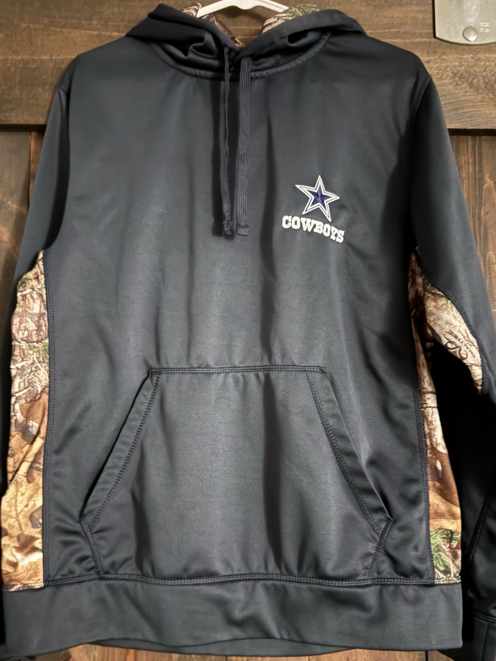 NFL Dallas Cowboys Mens Medium Black Hoodie w/ Camo Panels Hooded Sweatshirt